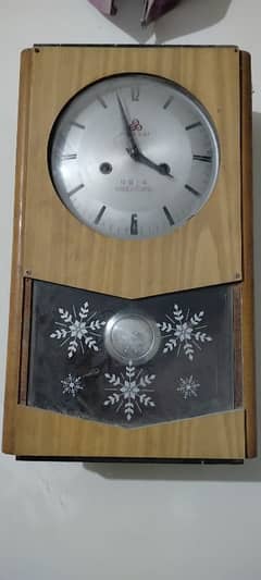 antique 555  pendulum wooden brass wall clock Vintage Seiko Rhythm