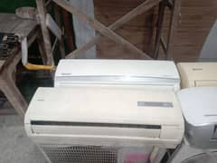 Haire and orient 1 ton capacity AC'c genuine condition.