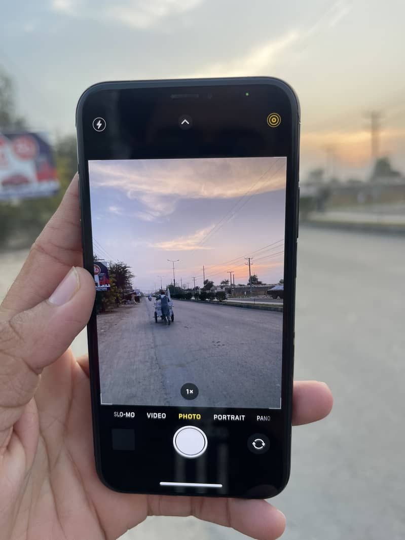 IPHONE XS NON PTA 4