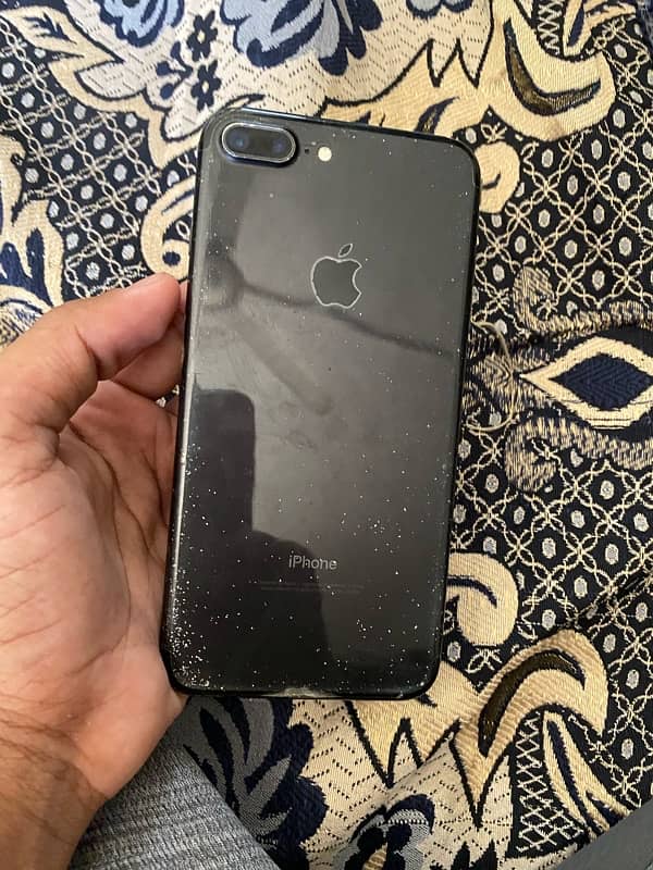 iPhone 7 Plus 32GB approved with box 0