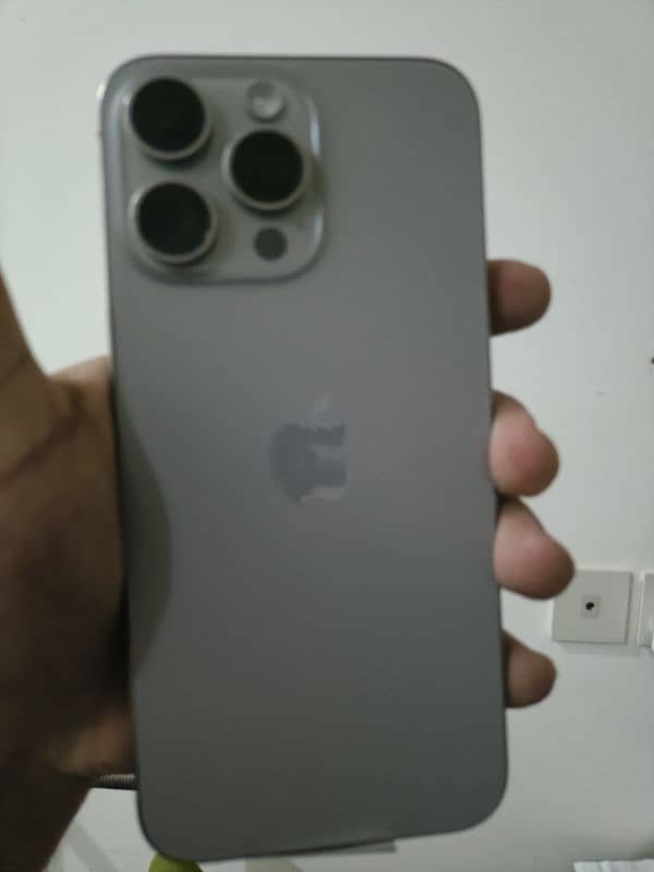 Apple Iphone 15 pro max Non Pta 6
