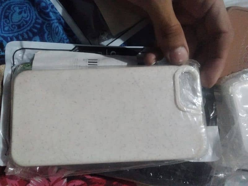 Iphone Vivo Redmi Covers Available Sirf Wahi Available Hen Jo Pictures 6