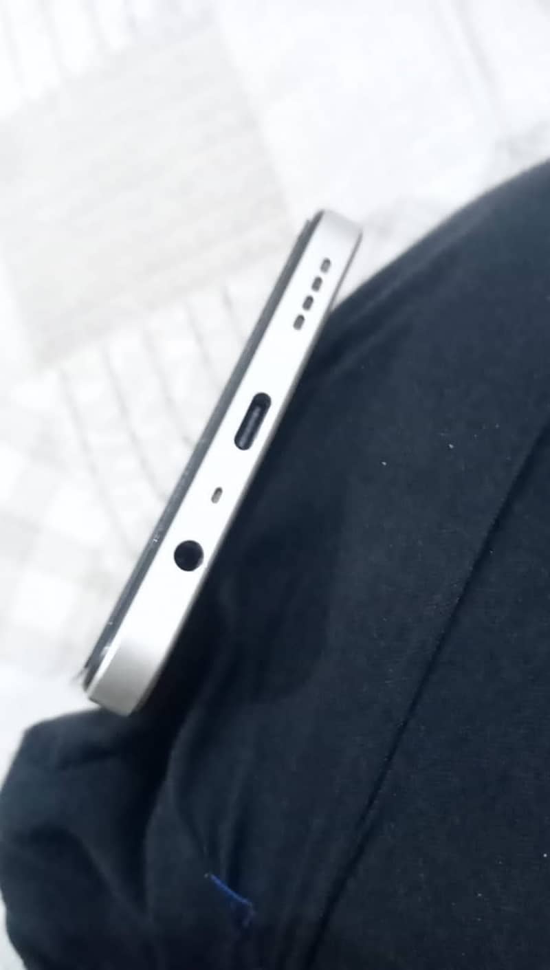 Realme C53 3