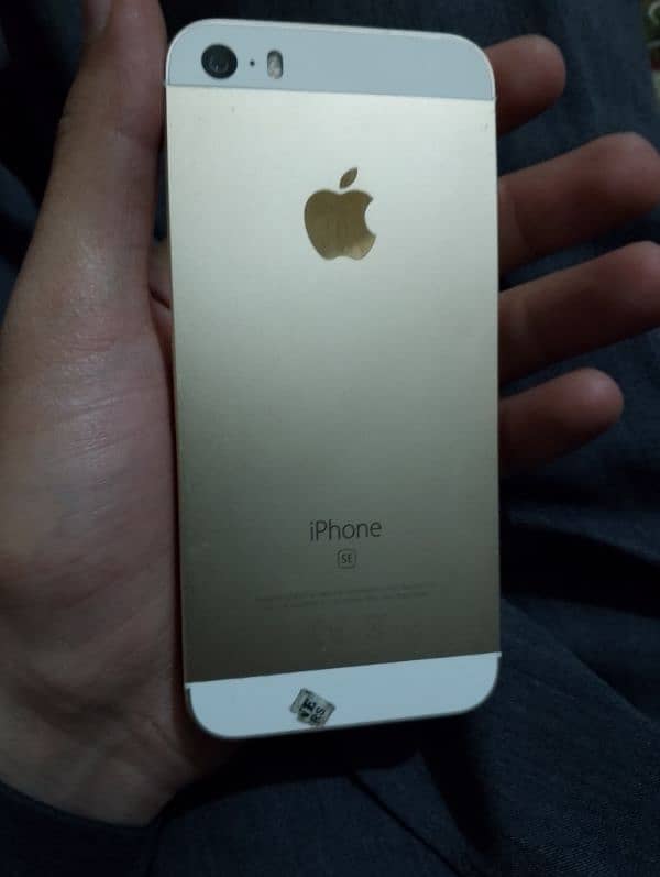 iphone SE factory unlock 128GB 0
