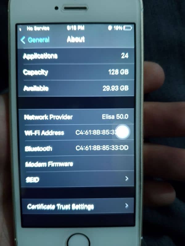 iphone SE factory unlock 128GB 4
