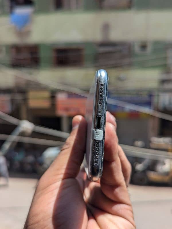 iphone. X non pta jv 64GB 10/10 hain seld Fon Laite shade Baki genuine 3