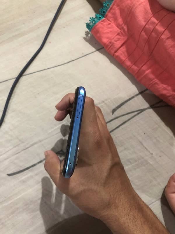 vivo y31 4/128 5