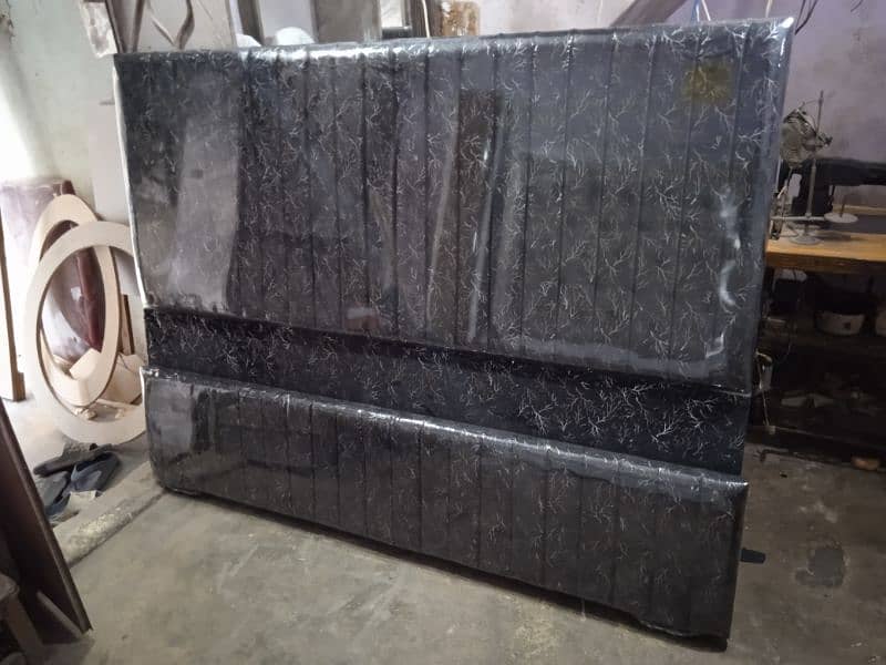 King Size Cusion Bed Without Mettress. 0