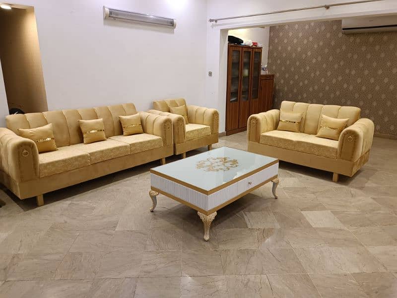 6 seater sofa / drawing room sofa /poshish sofa 0