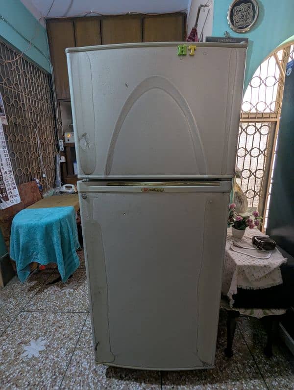 Dawlance Full Size Refrigerator 0