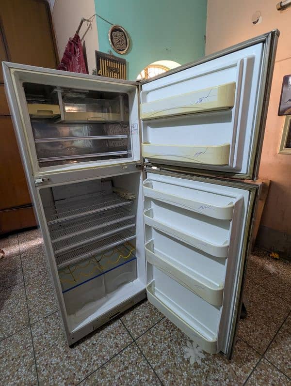 Dawlance Full Size Refrigerator 5