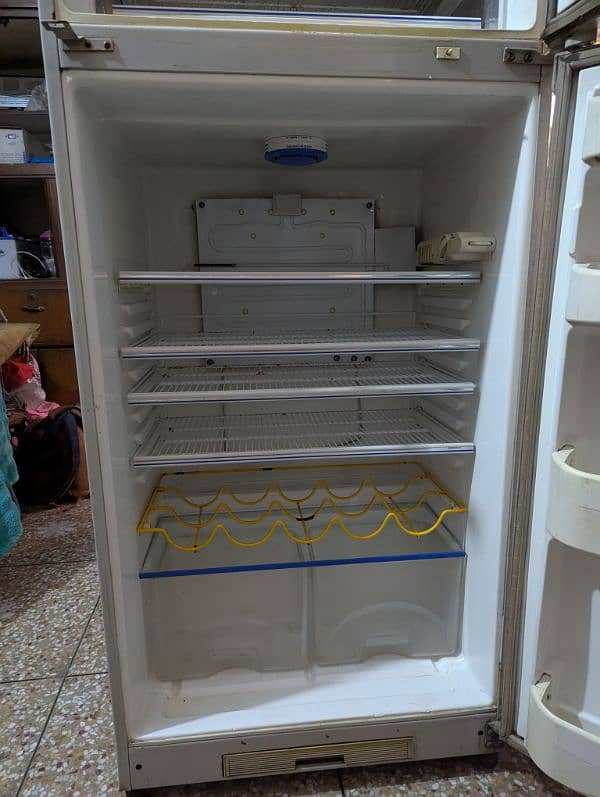 Dawlance Full Size Refrigerator 6