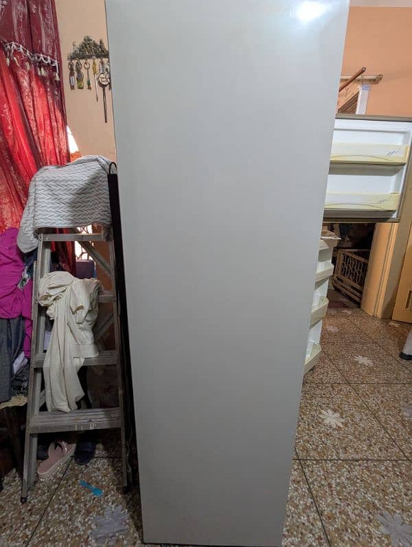 Dawlance Full Size Refrigerator 7