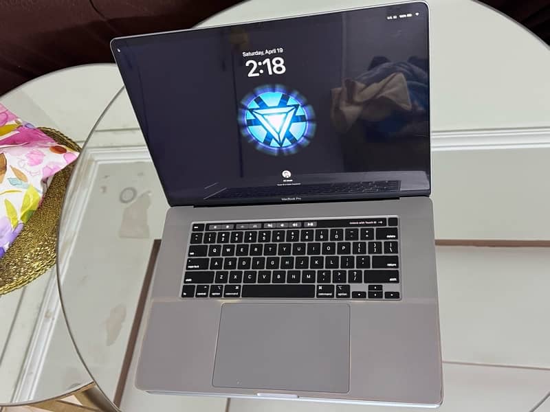 MacBook Pro 2019 1