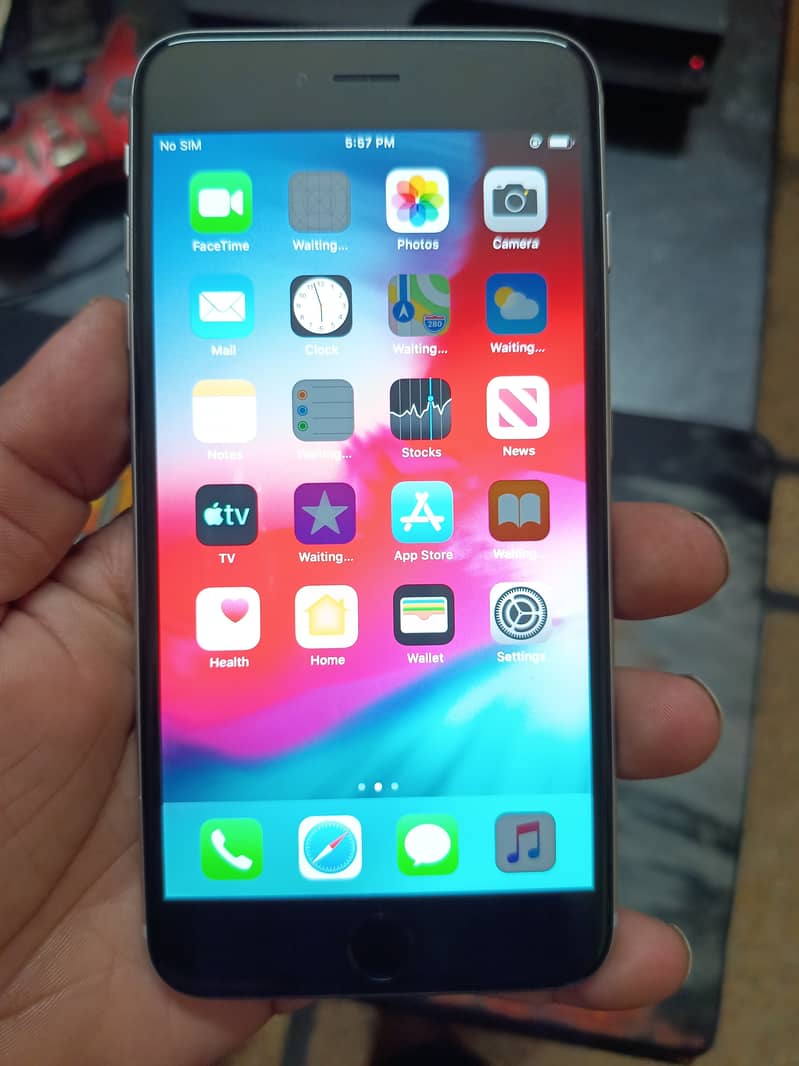 Apple iPhone 6 Plus 16GB BRAND NEW CONDITION CALL-03408981418 1