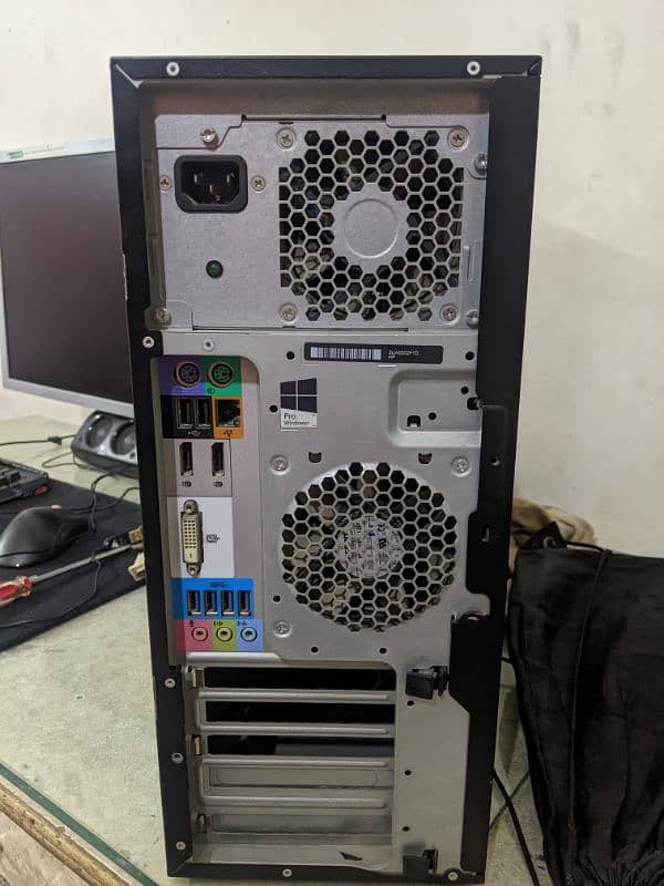 intel Xeon E3 1245 V5 Gaming PC 1