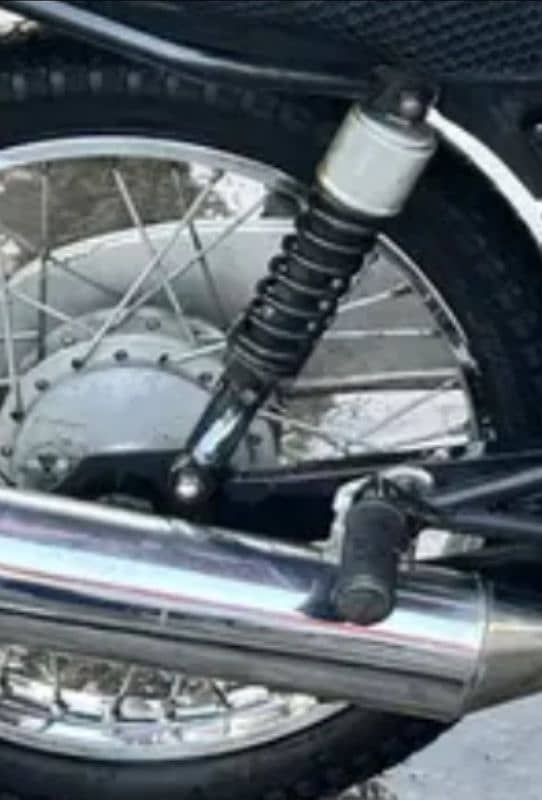Suzuki GS-150 | Model 2017 | Suzuki in Bikes | Total Geniune 5