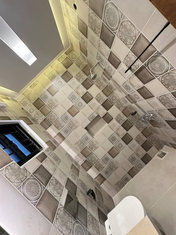 Luxury House For Sale In Faisal Town 9