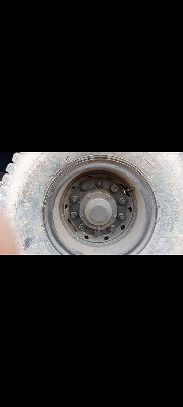 trala 16/8 tyre 11/20 mrf 6