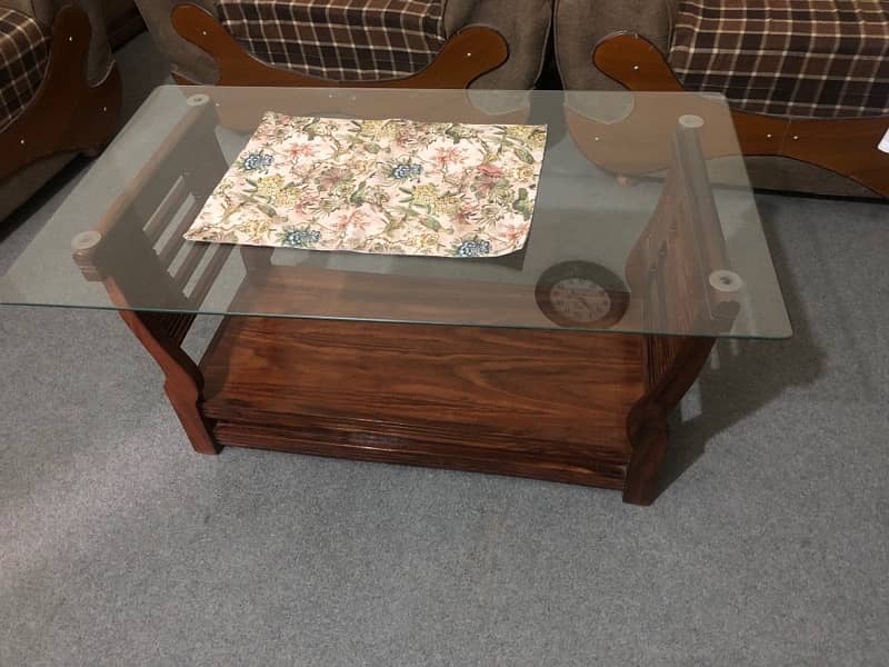 5 seater sofa set with center table and 2 side tables. 2