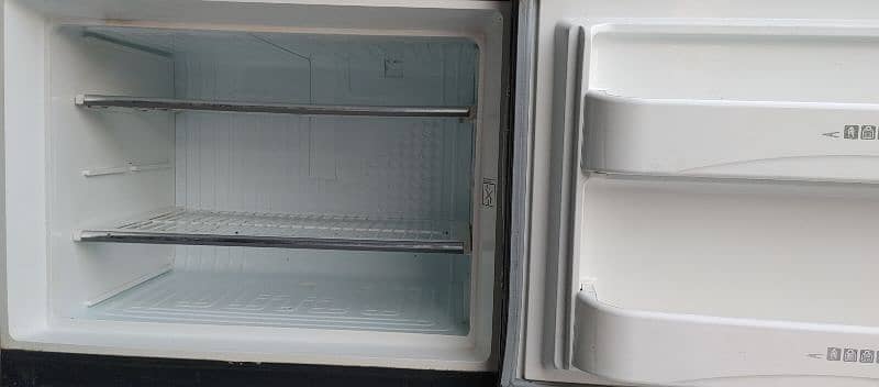 Dawlance Full-Size Refrigerator 6