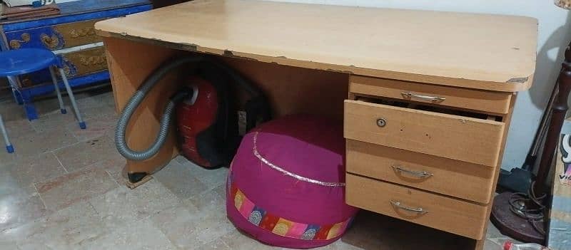 Computer / Office table 2