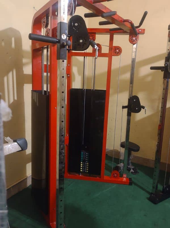 FUNCTIONAL TRAINER / EXERCISE MACHINE / HOME GYM 4