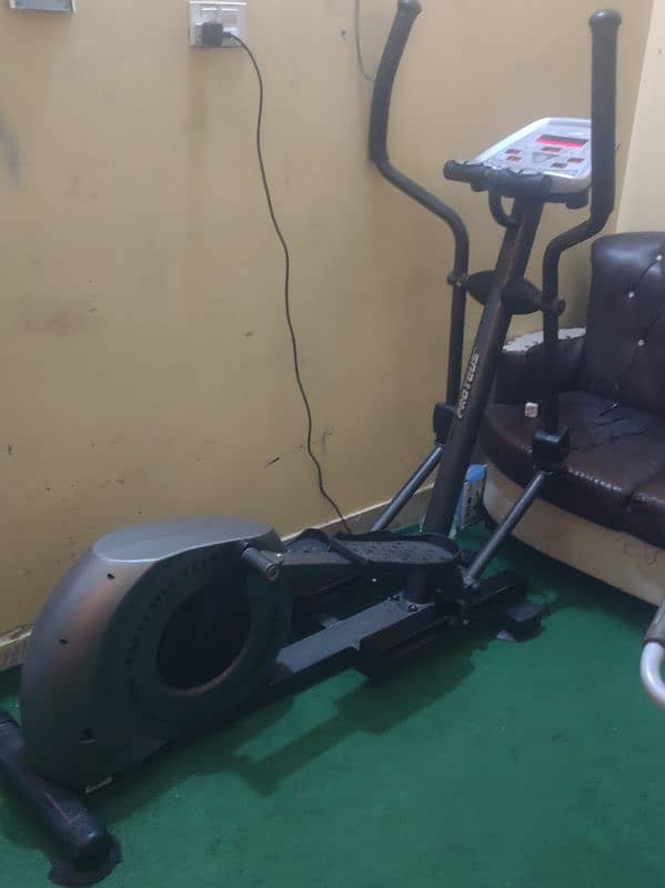 FUNCTIONAL TRAINER / EXERCISE MACHINE / HOME GYM 10