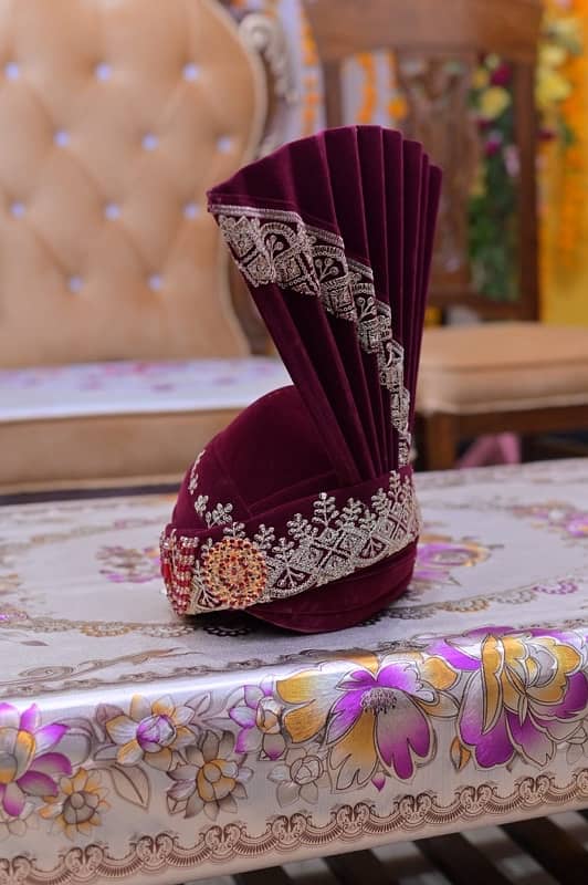 golden sherwani with kulla 1