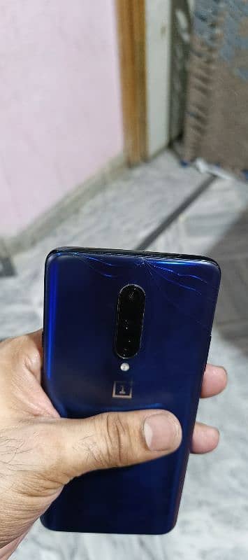 one 7 Pro PTA Approved 256 GB exchange comen 30 256GB posibal 6