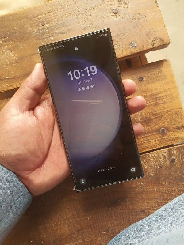 Samsung s23 ultra  bilkul new box pack Hy 1 month sim chaly gi non pta 1