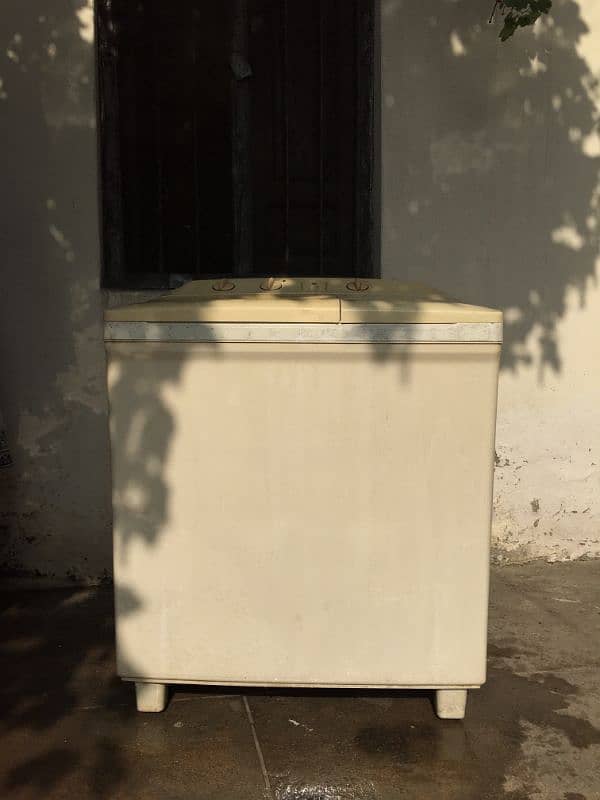 Dawlance washing machine + spinner 1