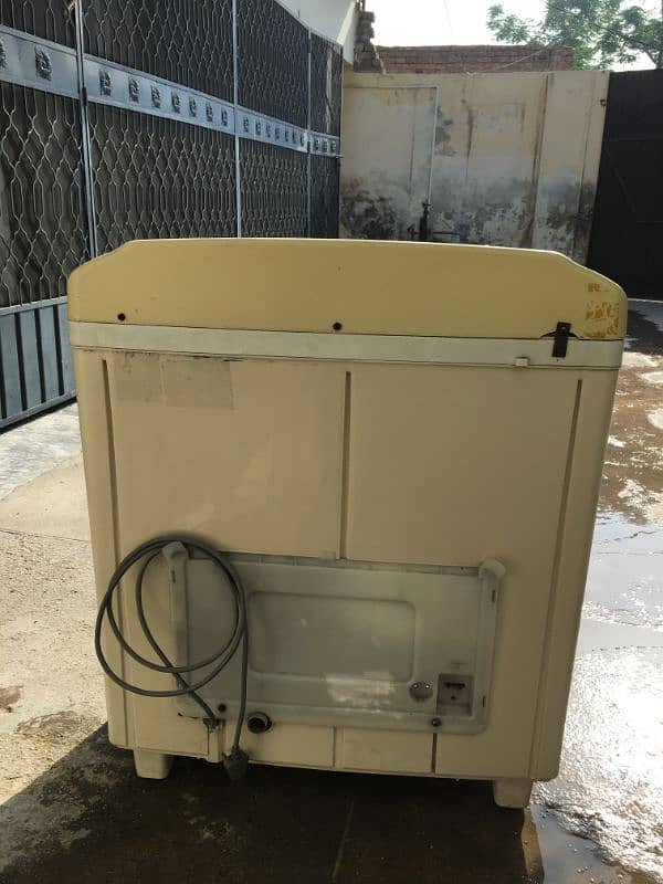 Dawlance washing machine + spinner 4