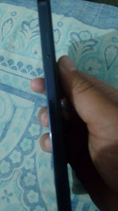 infinx note 30  good condition 0