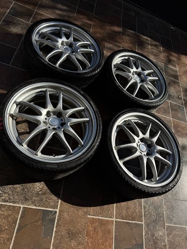 work emotion CR 20” 114pcd 5 nut with 245/30/20 brand new tyres 3