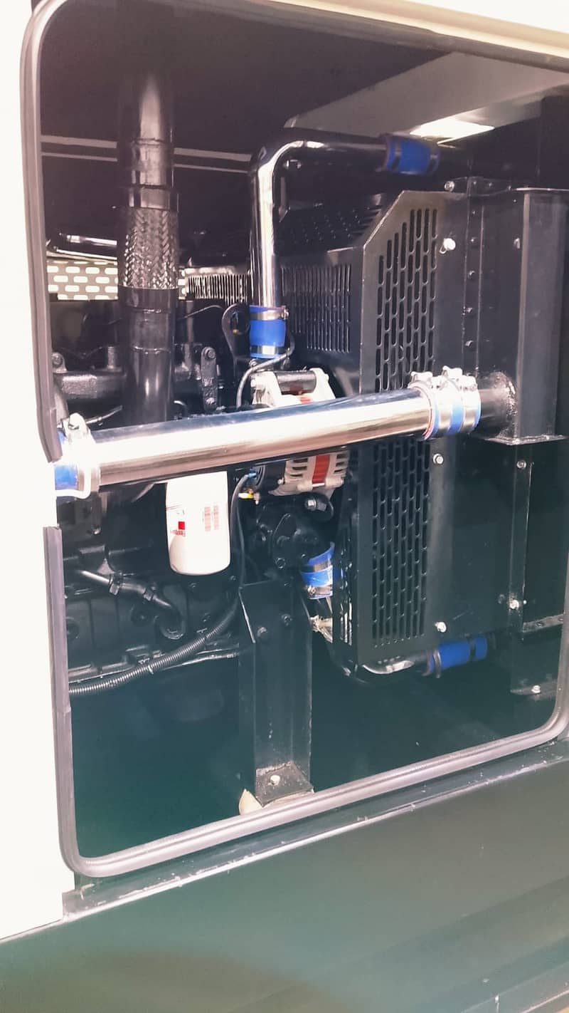 Cummins 125 KVA Diesel Generator – Slightly Used 6