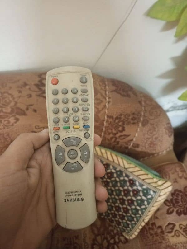 Samsung tv urgent sale good condition 2