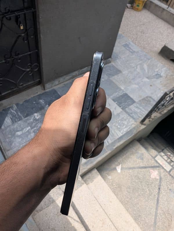 Tecno spark 20 4
