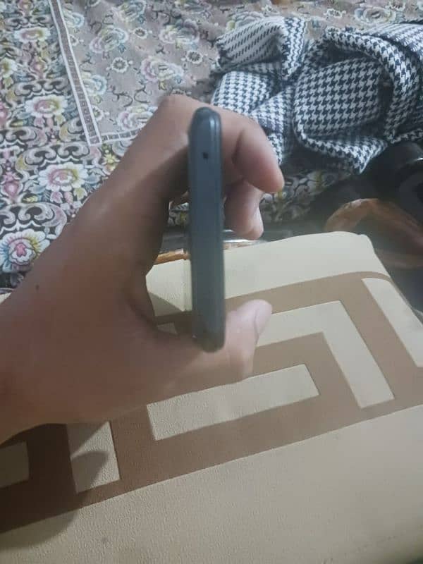 redmi 8 10 by 9 condition all ok not any falt 5