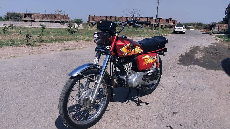 Total Original 2021 Model 125 3