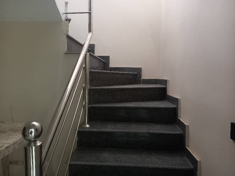 Prime Location House Of 8 Marla For sale In Bahria Nasheman - Zinia 17