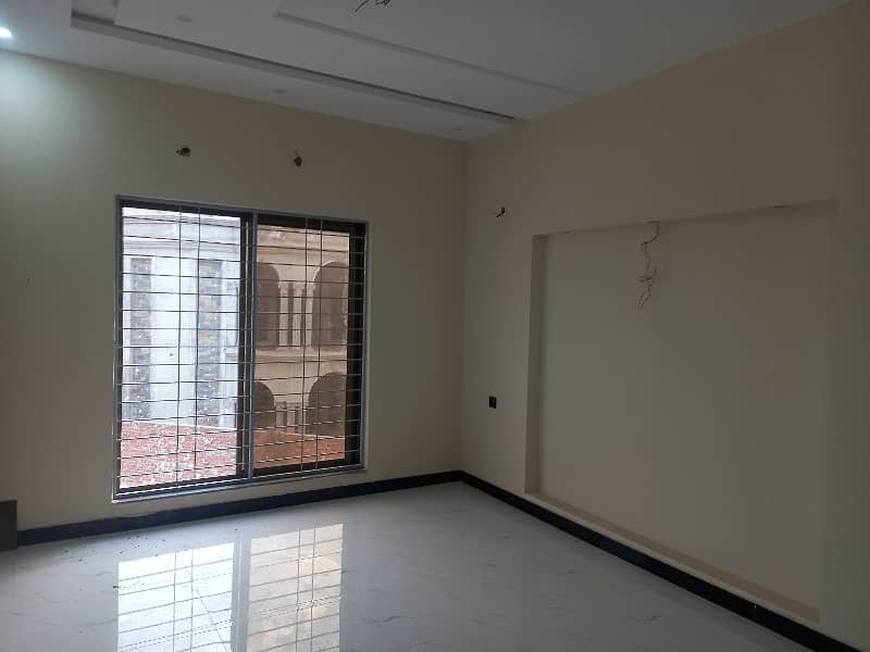 Prime Location House Of 8 Marla For sale In Bahria Nasheman - Zinia 23