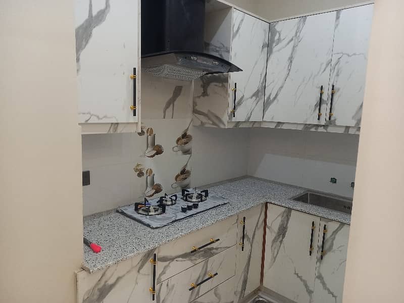 Stunning Prime Location 5 Marla House In Bahria Nasheman - Iris 12