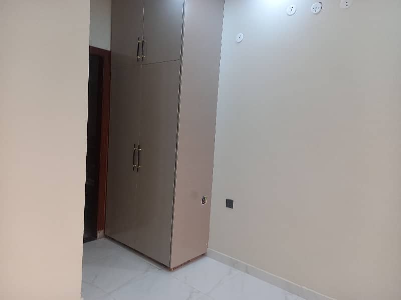 Stunning Prime Location 5 Marla House In Bahria Nasheman - Iris 19