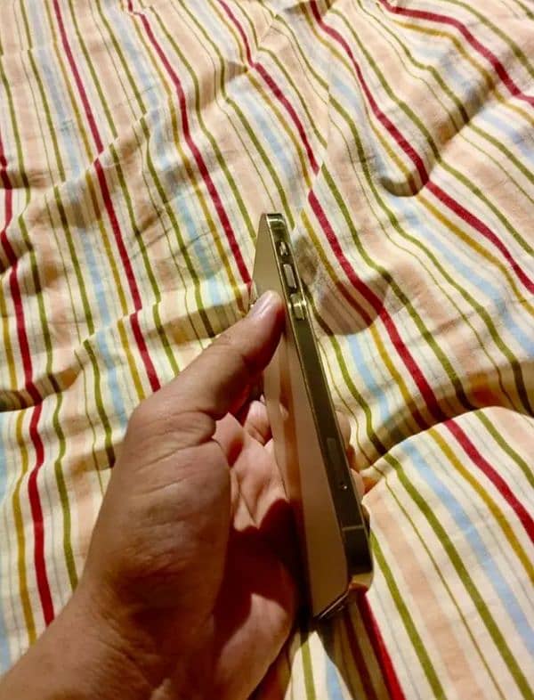 iphone 12 pro jv 3