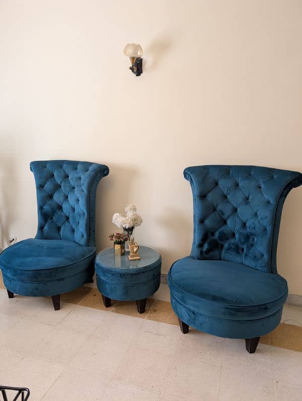 beautiful wing Chairs with table like new 0