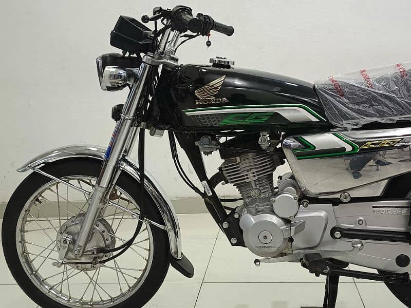 HONDA CG-125 SELF-START MODEL 2023 1