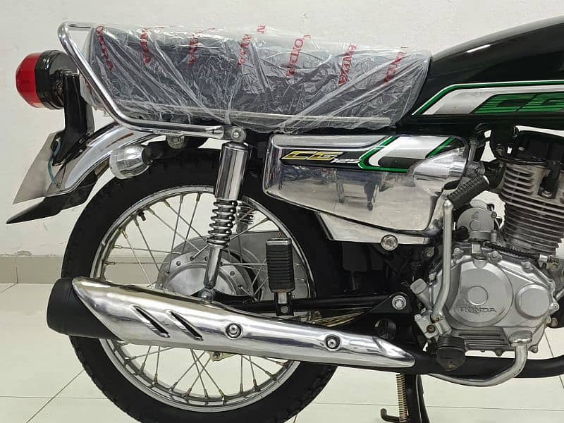HONDA CG-125 SELF-START MODEL 2023 5