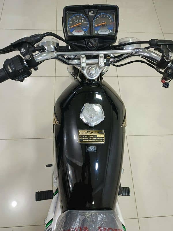 HONDA CG-125 SELF-START MODEL 2023 6