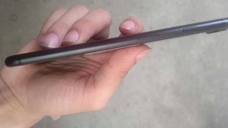 iphone 7 puls non PTA 5